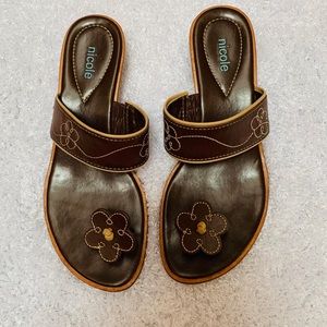 Nicole Brown Toe Floral Sandal Size 7.5